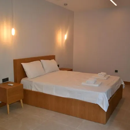 Ayayorgide Odalar Banyolu Sifir *