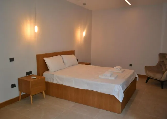 Ayayorgide Odalar Banyolu Sifir *